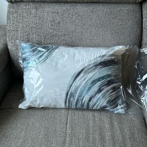 Madison Park throw pillow.  New - Gray, Teal and White.